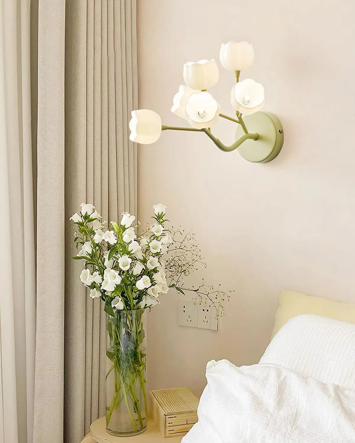 Rei Flower Wall Lamp