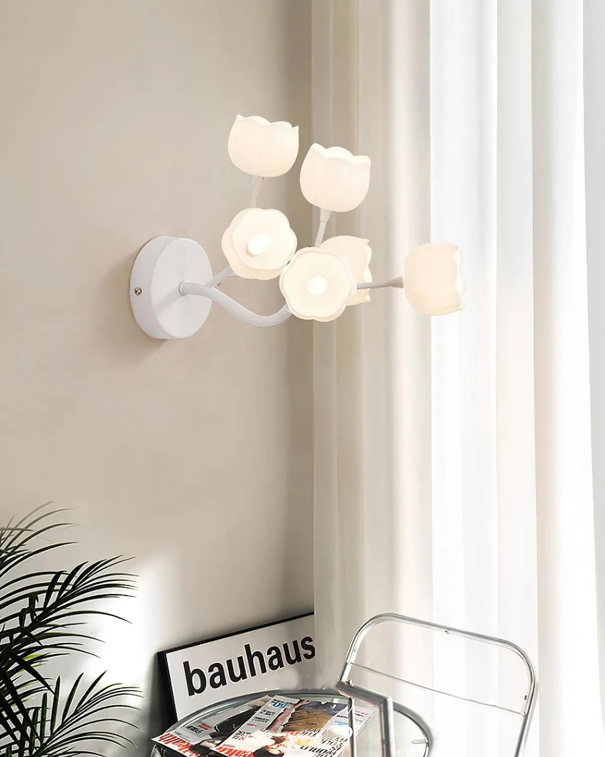 Rei Flower Wall Lamp